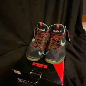 Lebron XI Diffused Jade